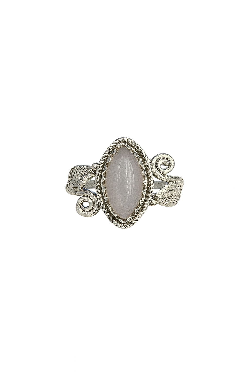 Anillo de Plata con Cuarzo Rosa – Amor, Dulzura y Elegancia Natural